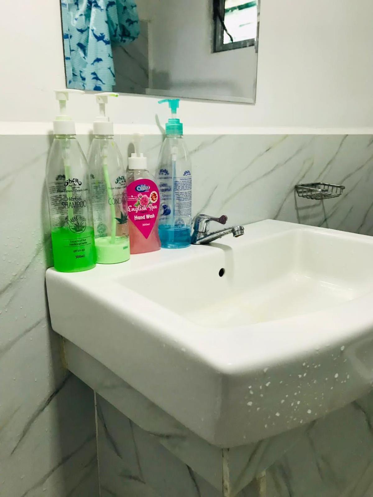 Kavee Transit Hotel Катунаяка Экстерьер фото